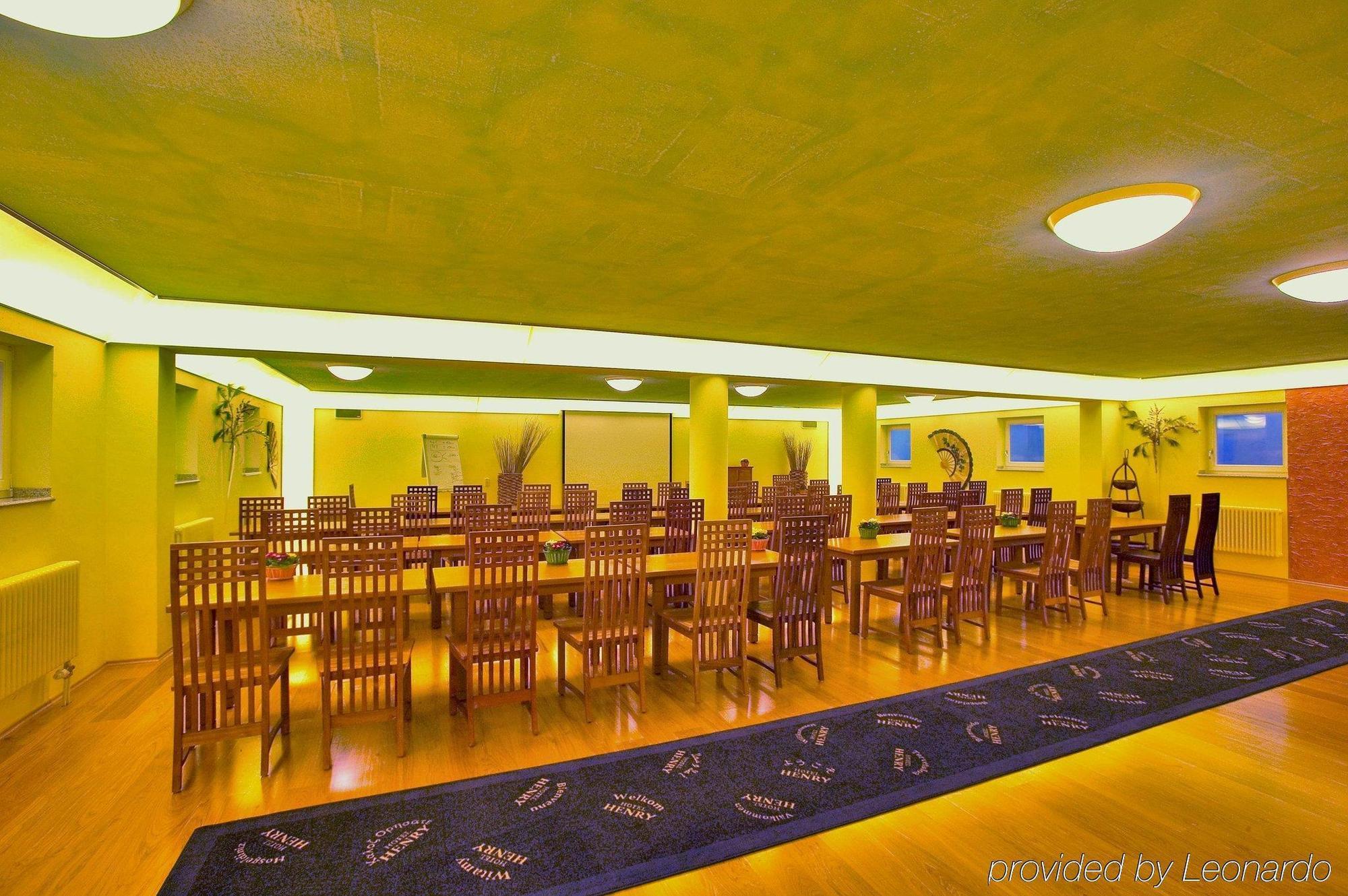 Hotel Henry Erding Facilități foto